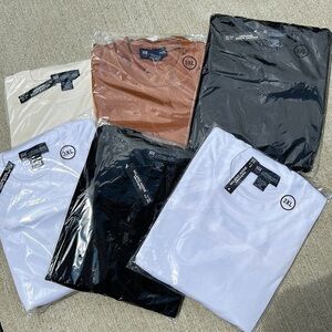 NWT Milano Mode long sleeve round neck classic fashion of collection poly blend